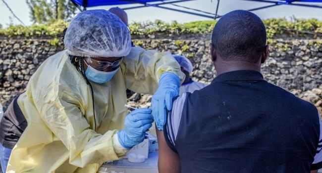 Burundi begins frantic vaccination of health workers over Ebola scare