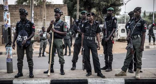 ENUGU: Robbers raid policemen at checkpoints, snatch AK47 rifles