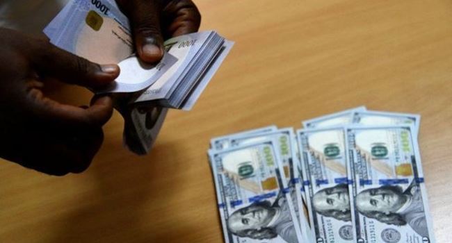 Naira closes strong against U.S dollar on Tuesday